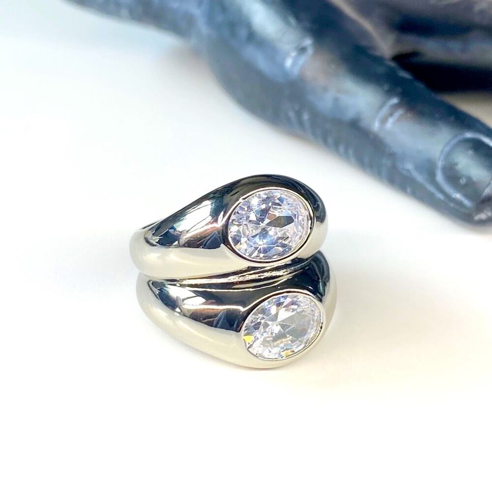 New Silver Mirroring Rhinestone Statement Ring - image 8